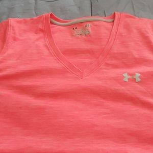 UA heat gear tee shirt